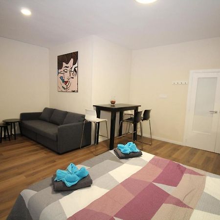 Urgel Habitaciones Barcelona Eksteriør billede