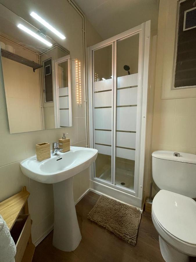 Urgel Habitaciones Barcelona Eksteriør billede