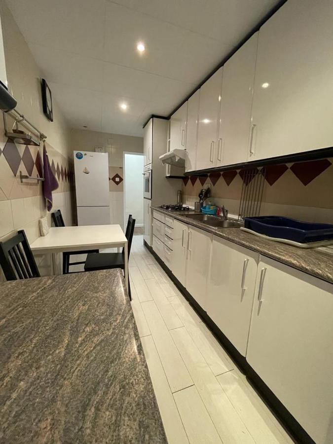 Urgel Habitaciones Barcelona Eksteriør billede