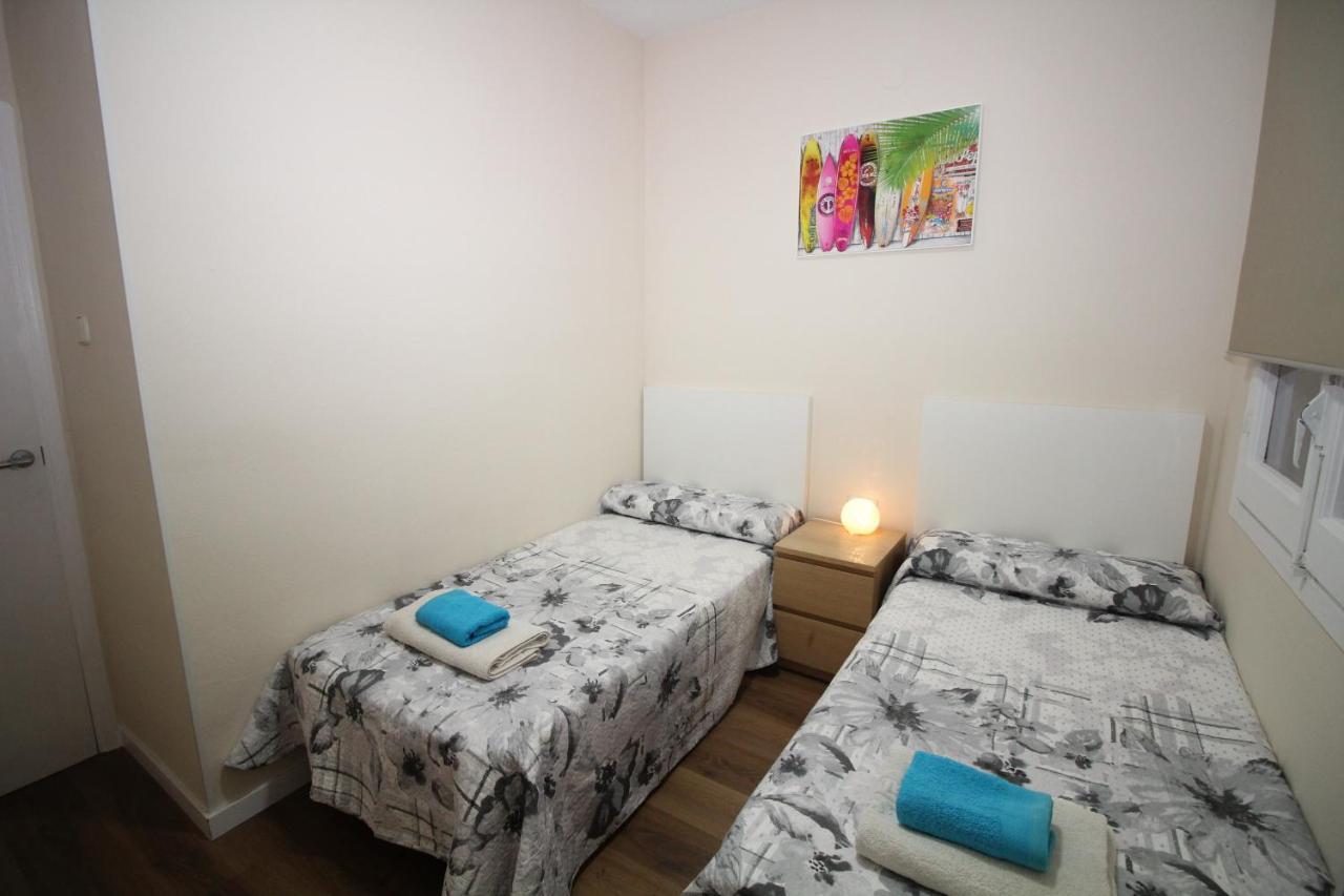 Urgel Habitaciones Barcelona Eksteriør billede
