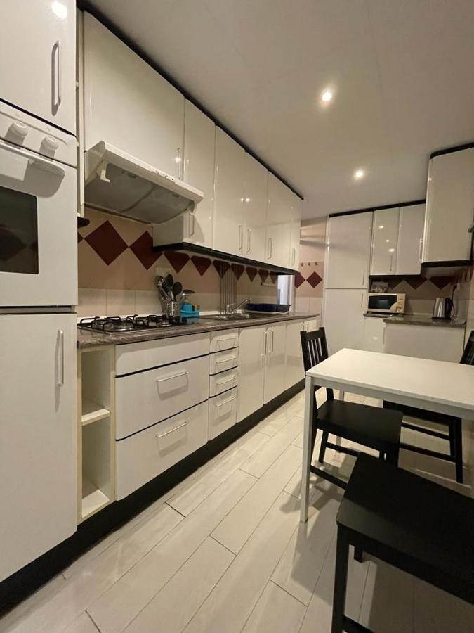 Urgel Habitaciones Barcelona Eksteriør billede