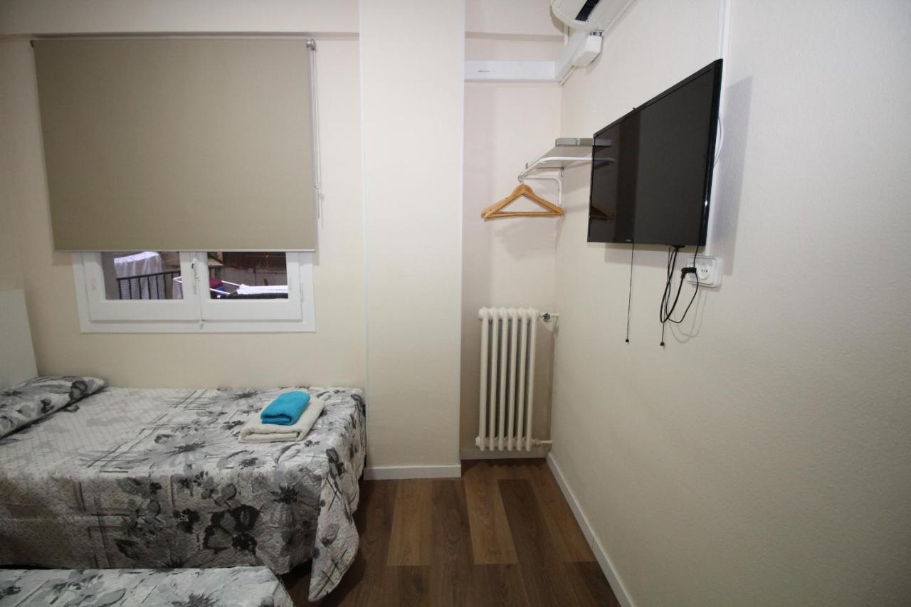 Urgel Habitaciones Barcelona Eksteriør billede